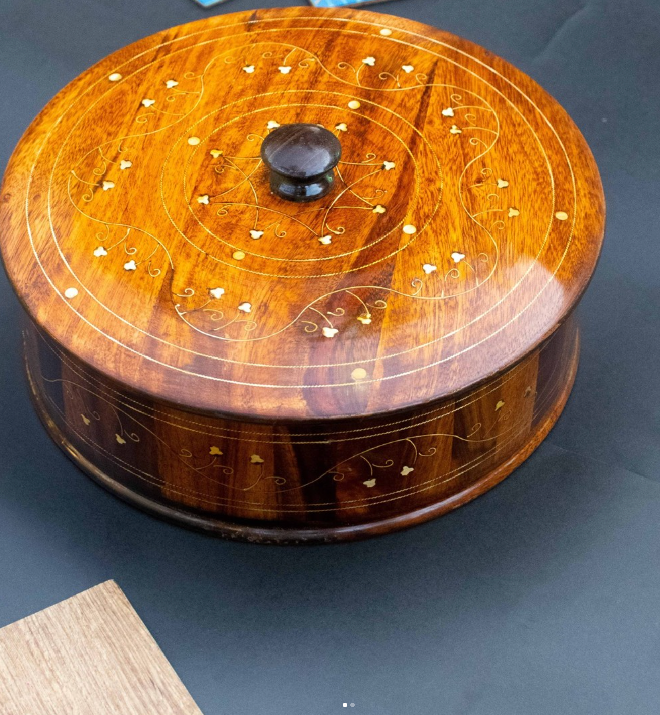 Traditional Wooden Hotpot